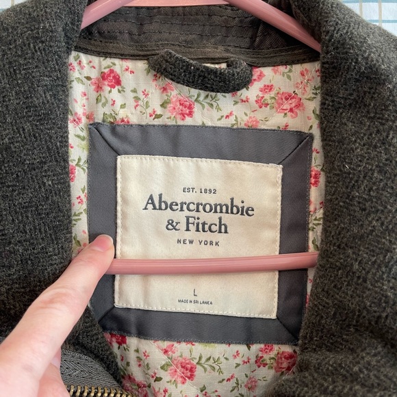 Abercrombie & Fitch Large Coat Floral Lined Heavy Jacket Coat - Picture 2 of 11
